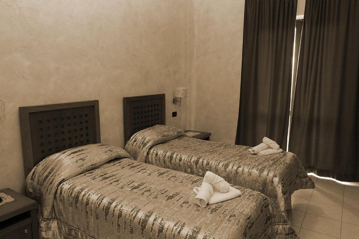 Hotel Ulisse Майда Экстерьер фото